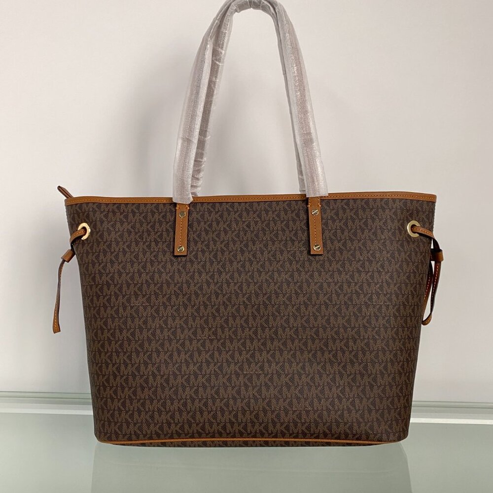 Michael Kors handbags - Picture 7 of 9